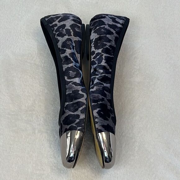 Chico’s Black & Grey Leopard Print Flats with Metallic Toe - Size 9.5 - Picture 6 of 11